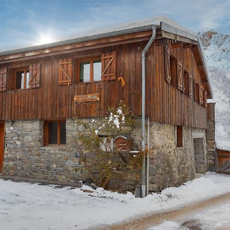 Le Petit Paradis, Chalet Au Coeur Des 3 Vallees Saint-Marcel  Exterior photo